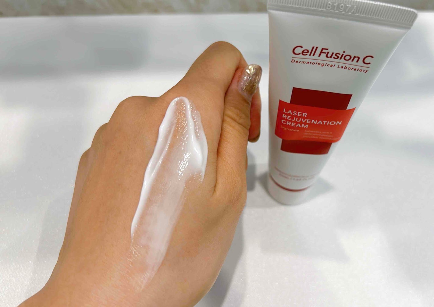 LASER REJUVENATION CREAM/Cell Fusion C(セルフュージョンシー)/フェイスクリームを使ったクチコミ(5枚目)