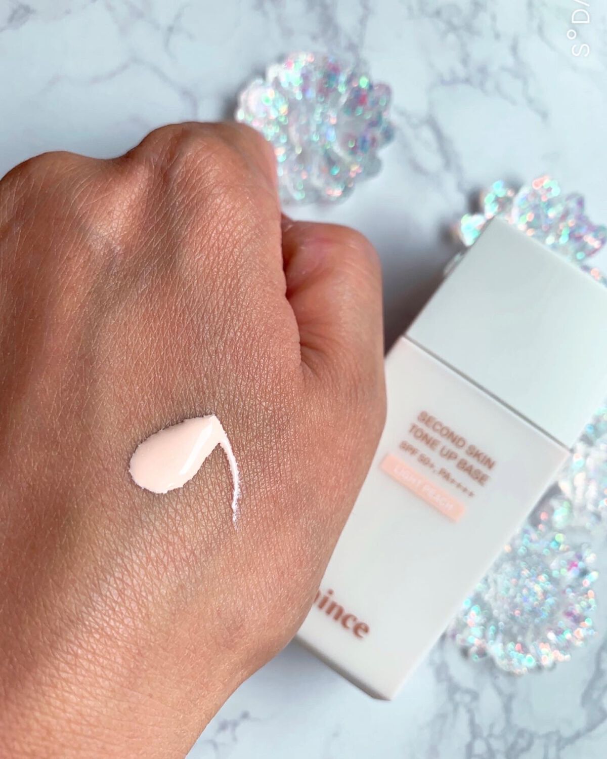 セカンドスキントーンアップベース/hince/化粧下地を使ったクチコミ(3枚目)