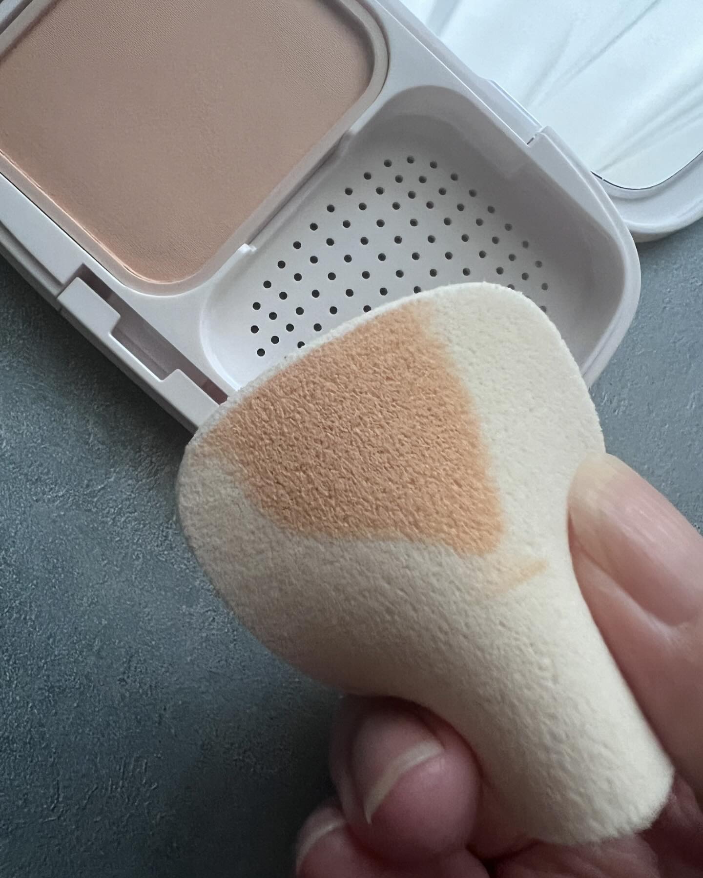 パウダーファンデーション/media luxe/パウダーファンデーションを使ったクチコミ（3枚目）