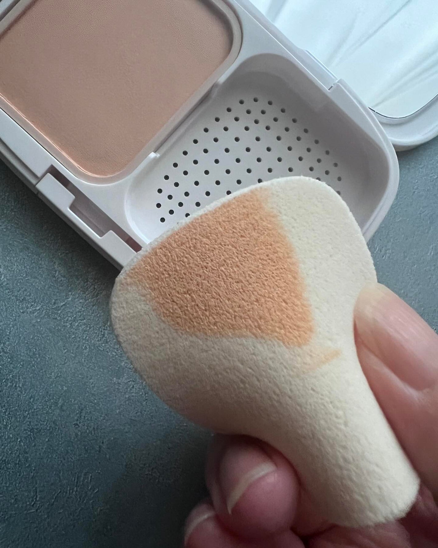 パウダーファンデーション/media luxe/パウダーファンデーションを使ったクチコミ(3枚目)