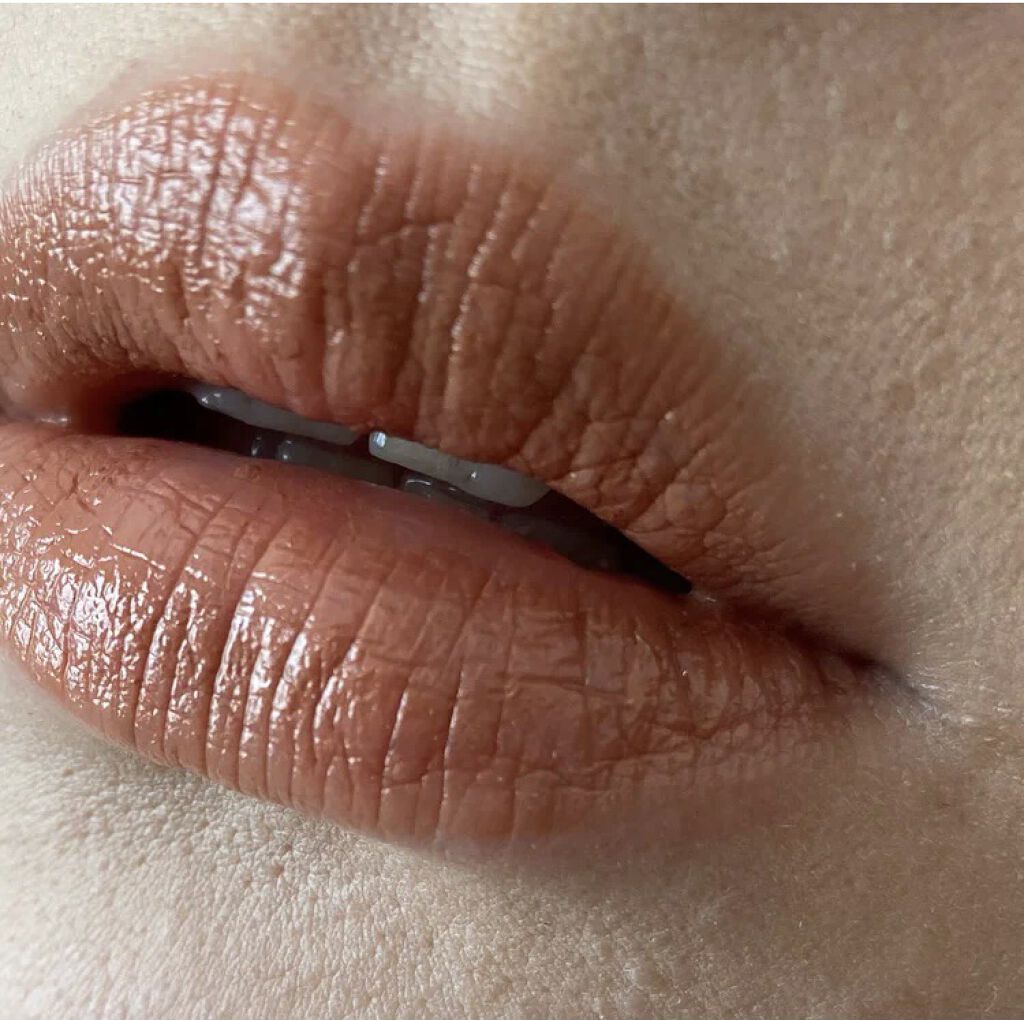 ザ ベージュライブラリー リップスティック/RMK/口紅を使ったクチコミ（3枚目）