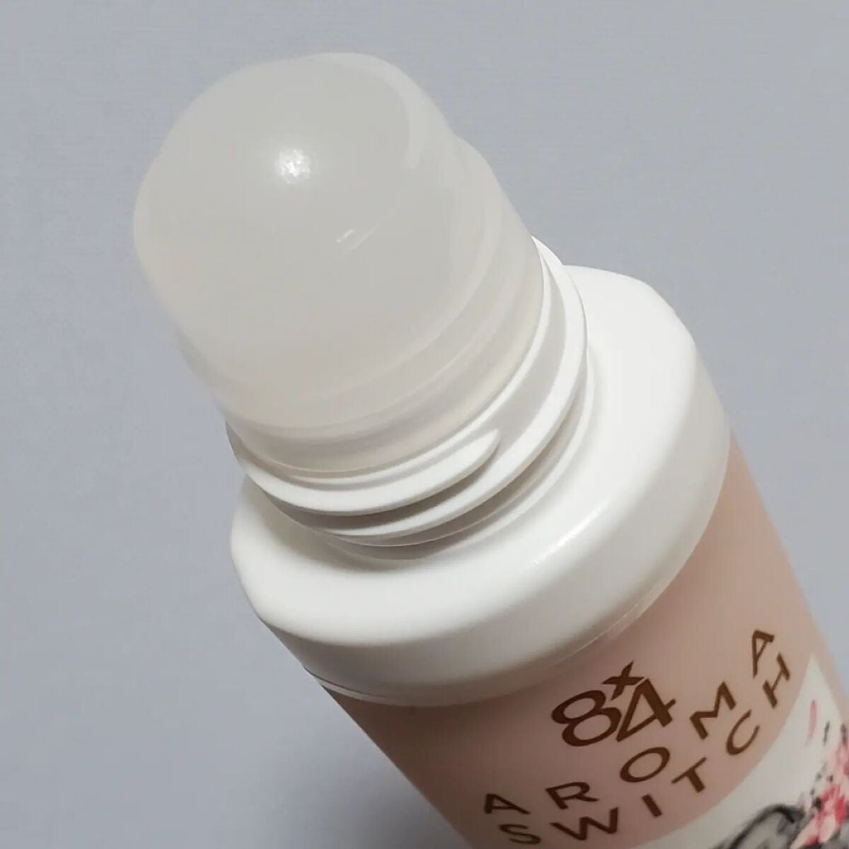 8x4 アロマスイッチ ロールオン パリスブーケの香り/8x4/デオドラント・制汗剤を使ったクチコミ(3枚目)