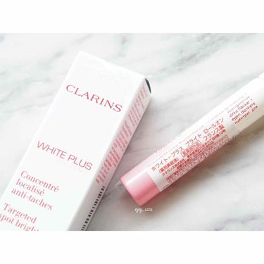 CLARINS ホワイト-プラス ブライト ロールオンのクチコミ「ㅤ
気になる部分にピンポイントで使用できる
集中薬用美容液。
ㅤ
クラランス
ホワイト-プラス.....」（2枚目）