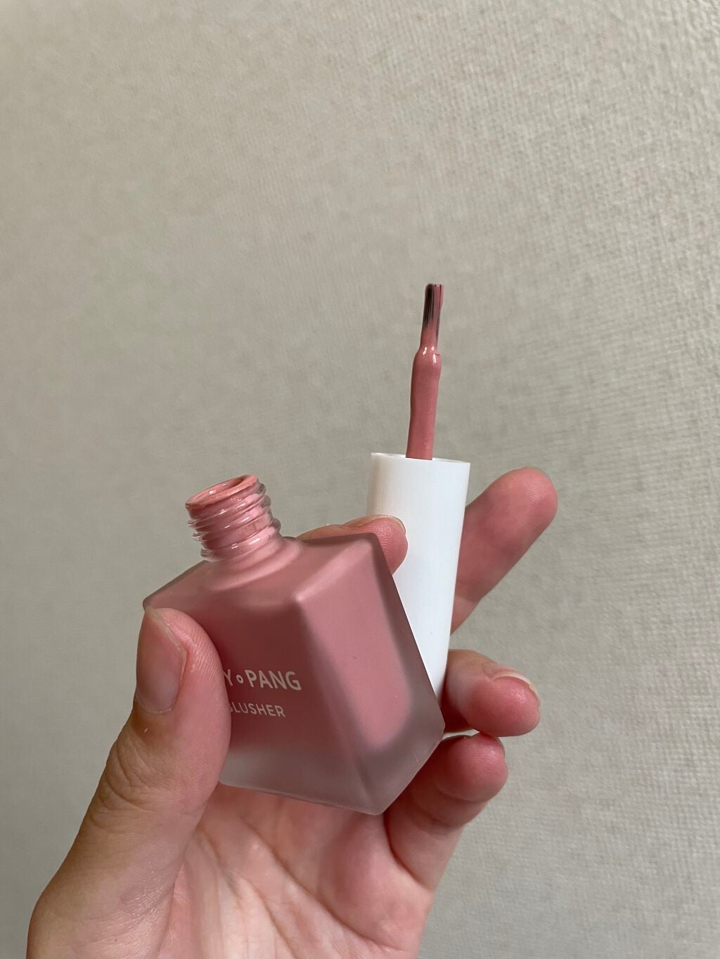 ジューシー パン ウォーター ブラッシャー/A’pieu/リキッドチークを使ったクチコミ(2枚目)