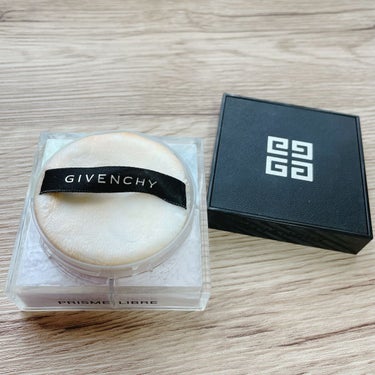 プリズム・リーブル/GIVENCHY/ルースパウダーを使ったクチコミ（2枚目）