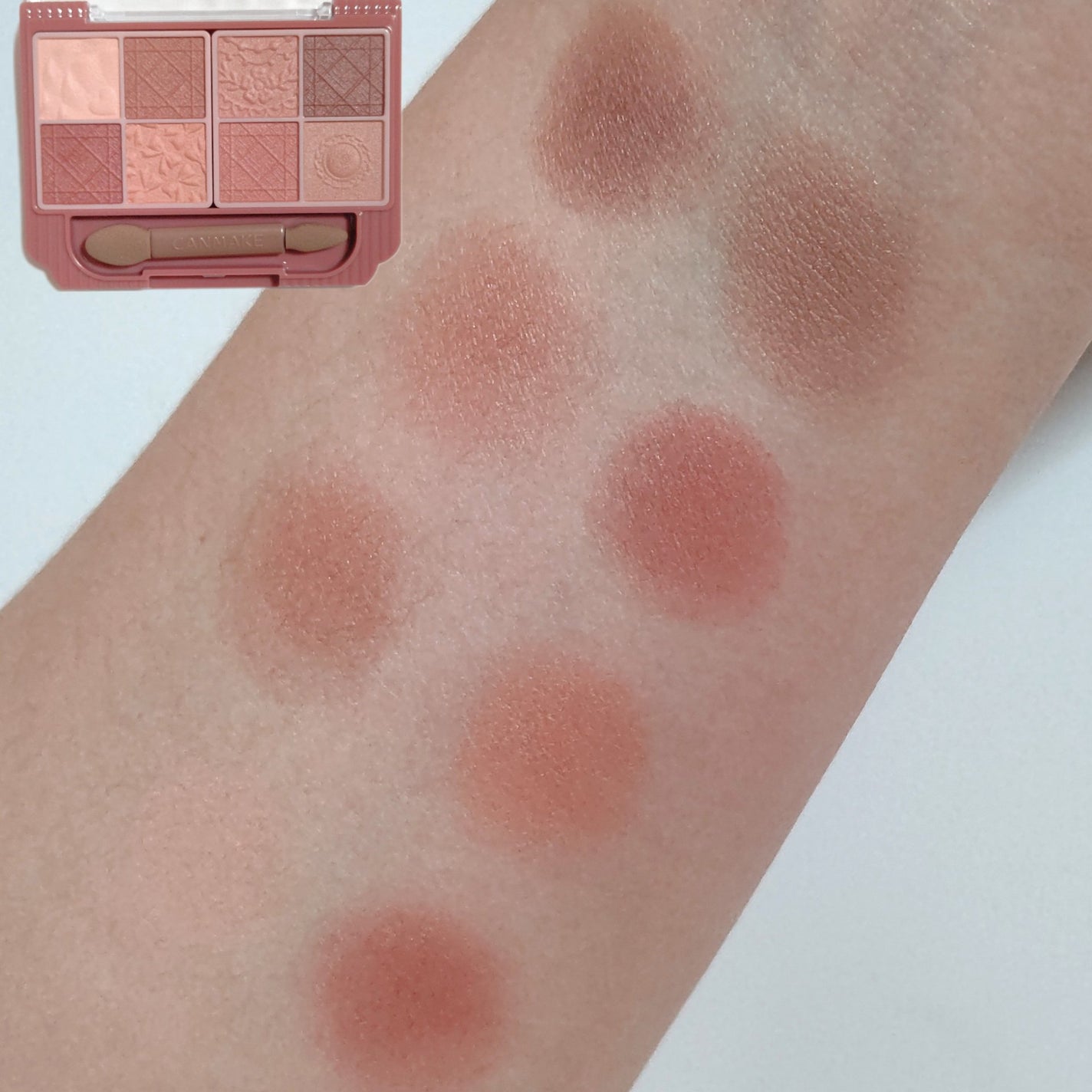 プティパレットアイズ(マットタイプ)/キャンメイク/パウダーアイシャドウを使ったクチコミ(2枚目)