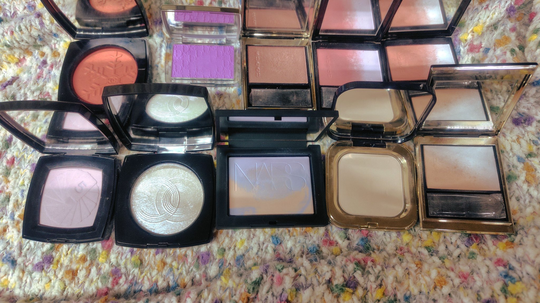 レ ベージュ ヘルシー グロウ ブラッシュ コライユ ジーヴレ/CHANEL/パウダーチークを使ったクチコミ（1枚目）