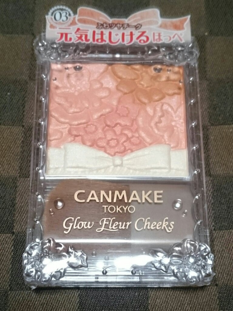 グロウフルールチークス/キャンメイク/パウダーチークを使ったクチコミ（1枚目）