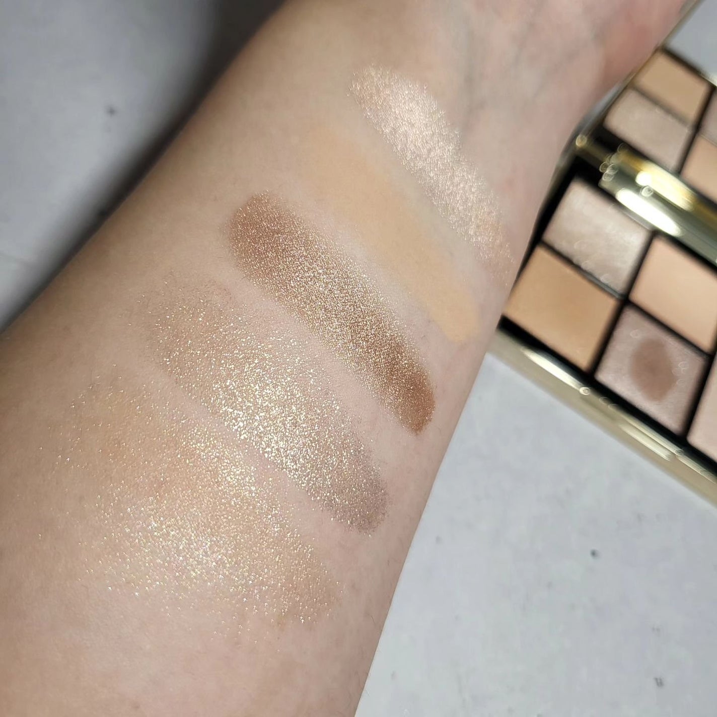 フェイス スタイリスト/SNIDEL BEAUTY/アイシャドウパレットを使ったクチコミ(3枚目)