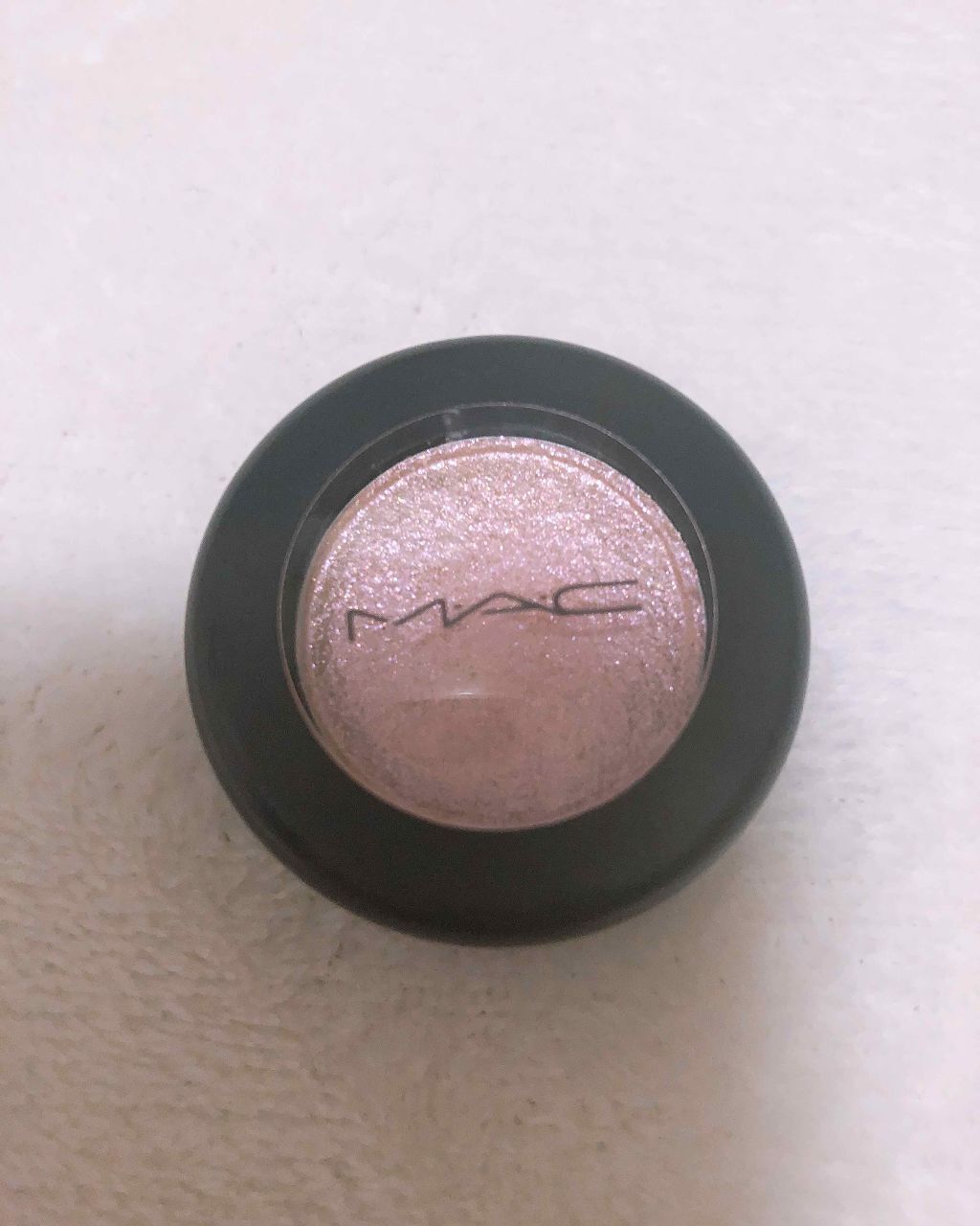 ダズルシャドウ/M・A・C/単色アイシャドウを使ったクチコミ（1枚目）