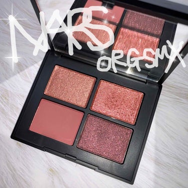 #NARS
#ORGASM

クワッドアイシャドー
ORGASM X

全体的にピンクよりのアイシャドウです！
右上のはスウォッチだとブラウン？っぽく見えますが、薄ピンク色です。
右上のはラメも大きく、