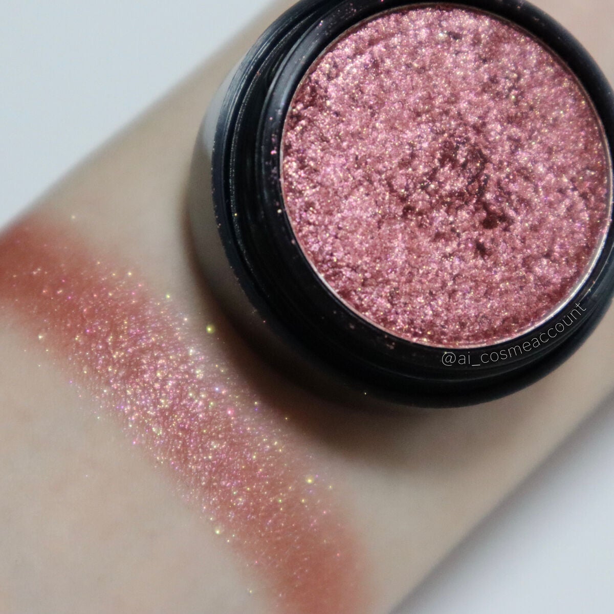 セルフィーフィックスピグメント/Witch's Pouch/単色アイシャドウを使ったクチコミ(3枚目)