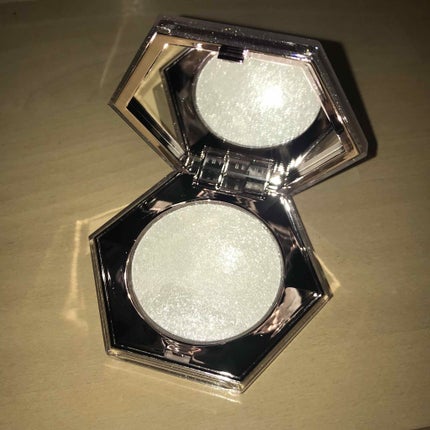 試してみた】DIAMOND BOMB FENTY BEAUTY BY RIHANNAのリアルな 試してみた】DIAMOND BOMB FENTY BEAUTY BY RIHANNAのリアルな