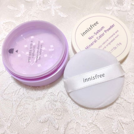 ノーセバム ミネラルカラーパウダー  01 バイオレット(旧)/innisfree/ルースパウダーを使ったクチコミ(2枚目)
