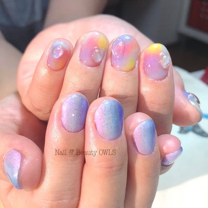 ぴよこれいと あうるす on LIPS 「サンプルから選んでもらって左右チグハグに。#縦グラデーション#..」(5枚目)