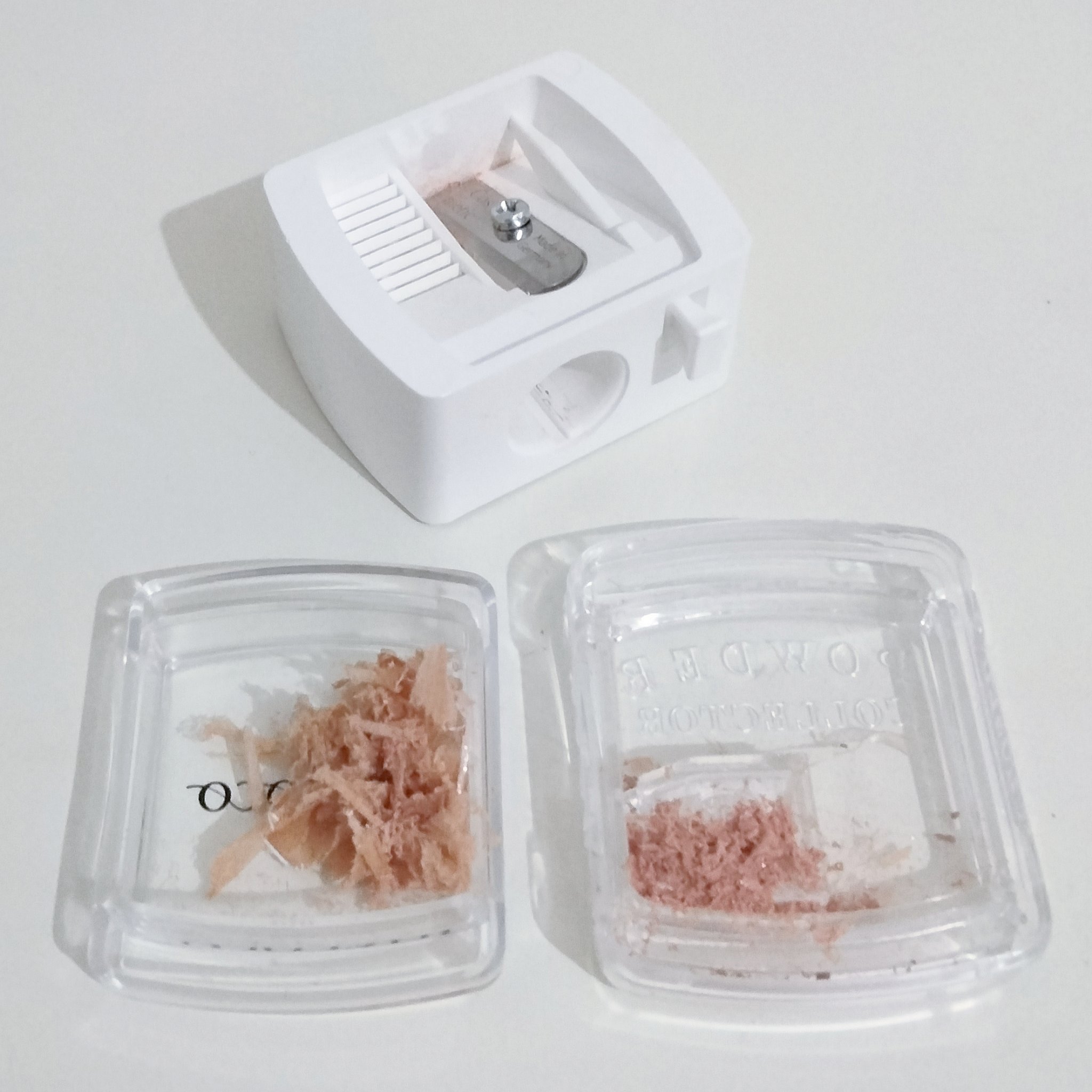 ジョイココ エアリーアイシャドウ/Joy.coco(ジョイココ)/単色アイシャドウを使ったクチコミ（3枚目）