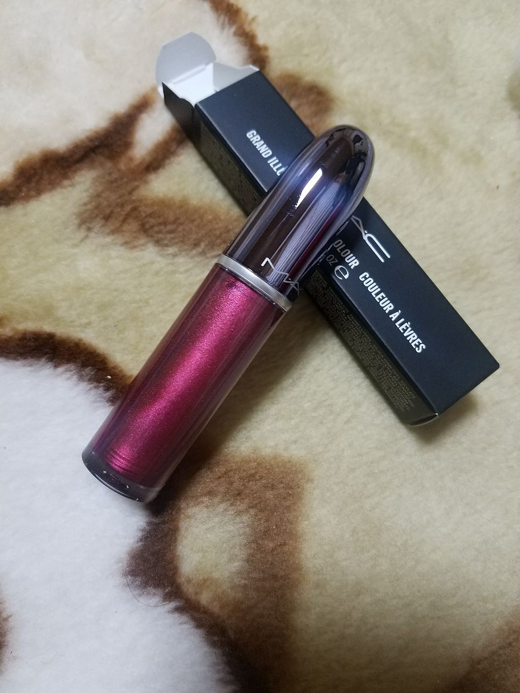 グランドイリュージョン リキッド リップカラー/M・A・C/リップグロスを使ったクチコミ(3枚目)