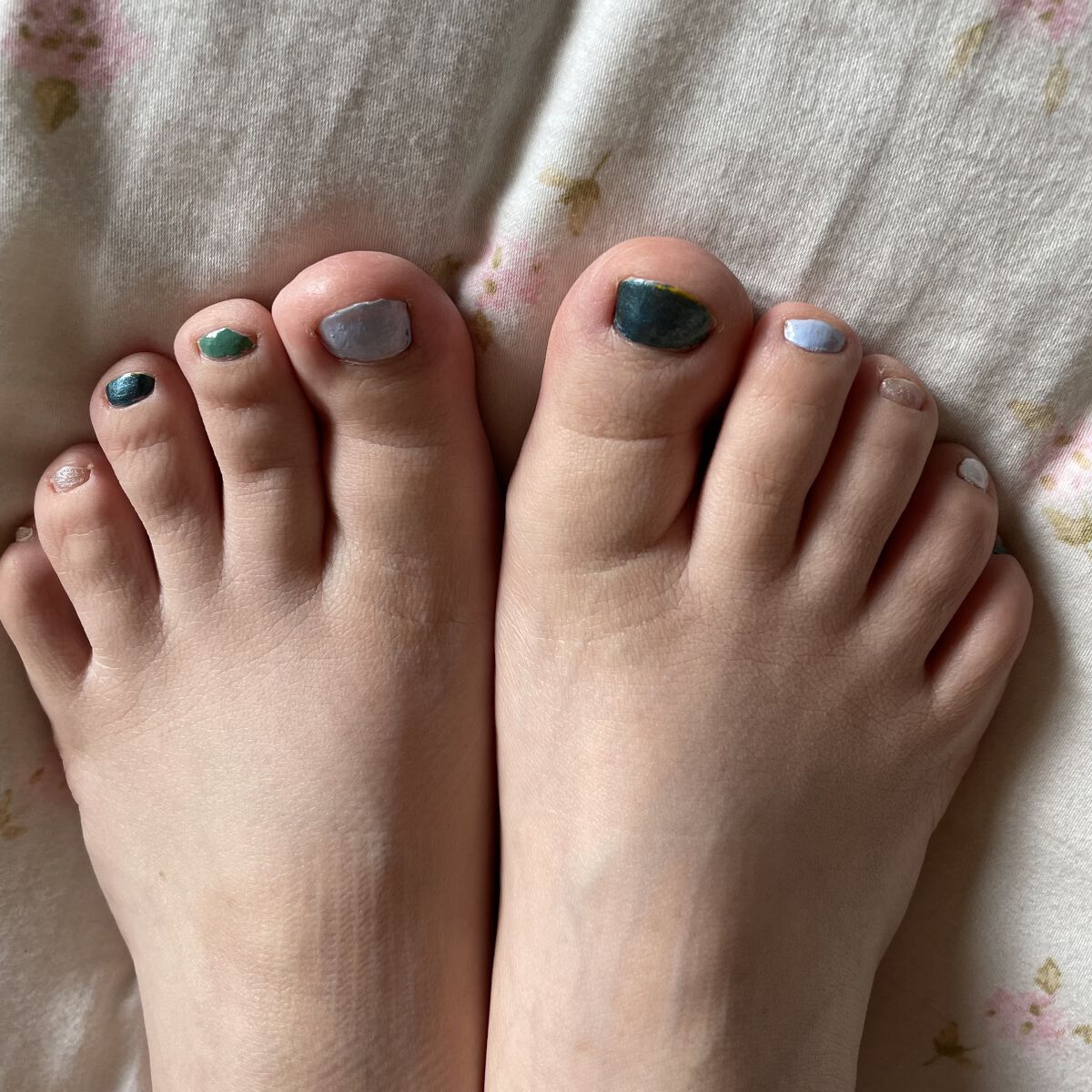 AQ MW メイクアップコフレ V (クリスマスコフレ 2016) AQ MW ネイルエナメル SV048 fabulous party/DECORTÉ/メイクアップキットを使ったクチコミ（2枚目）