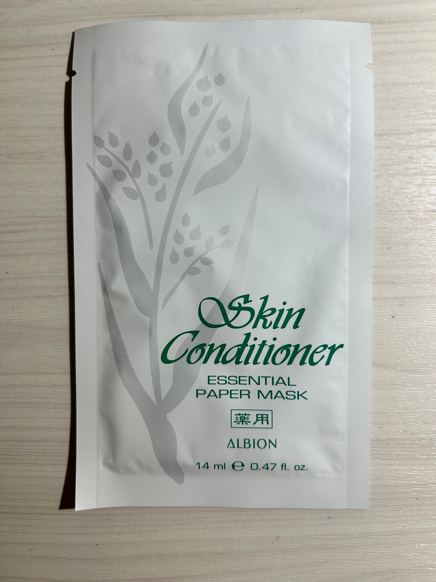 アルビオン 薬用スキンコンディショナー エッセンシャル ペーパーマスク E/ALBION/シートマスク・パックを使ったクチコミ(1枚目)