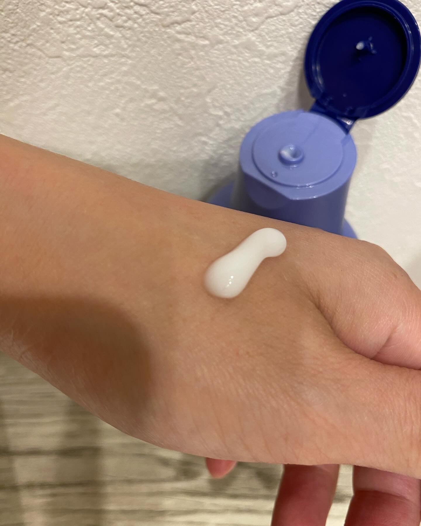 ニベア プレミアムボディミルク モイスチャー/ニベア/ボディミルクを使ったクチコミ（3枚目）