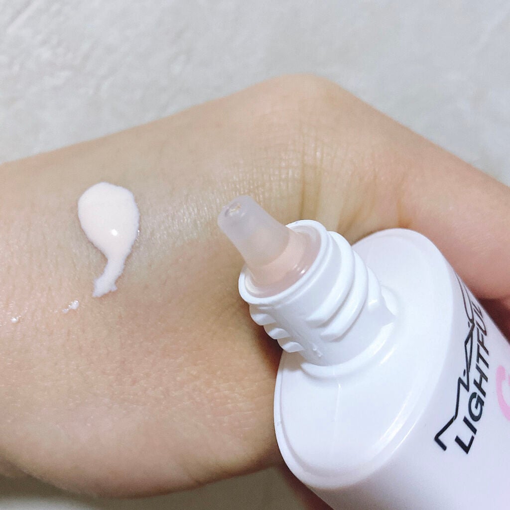 ライトフル C+ティンティッド プライマーSPF45(PA++++)/M・A・C/化粧下地を使ったクチコミ(3枚目)