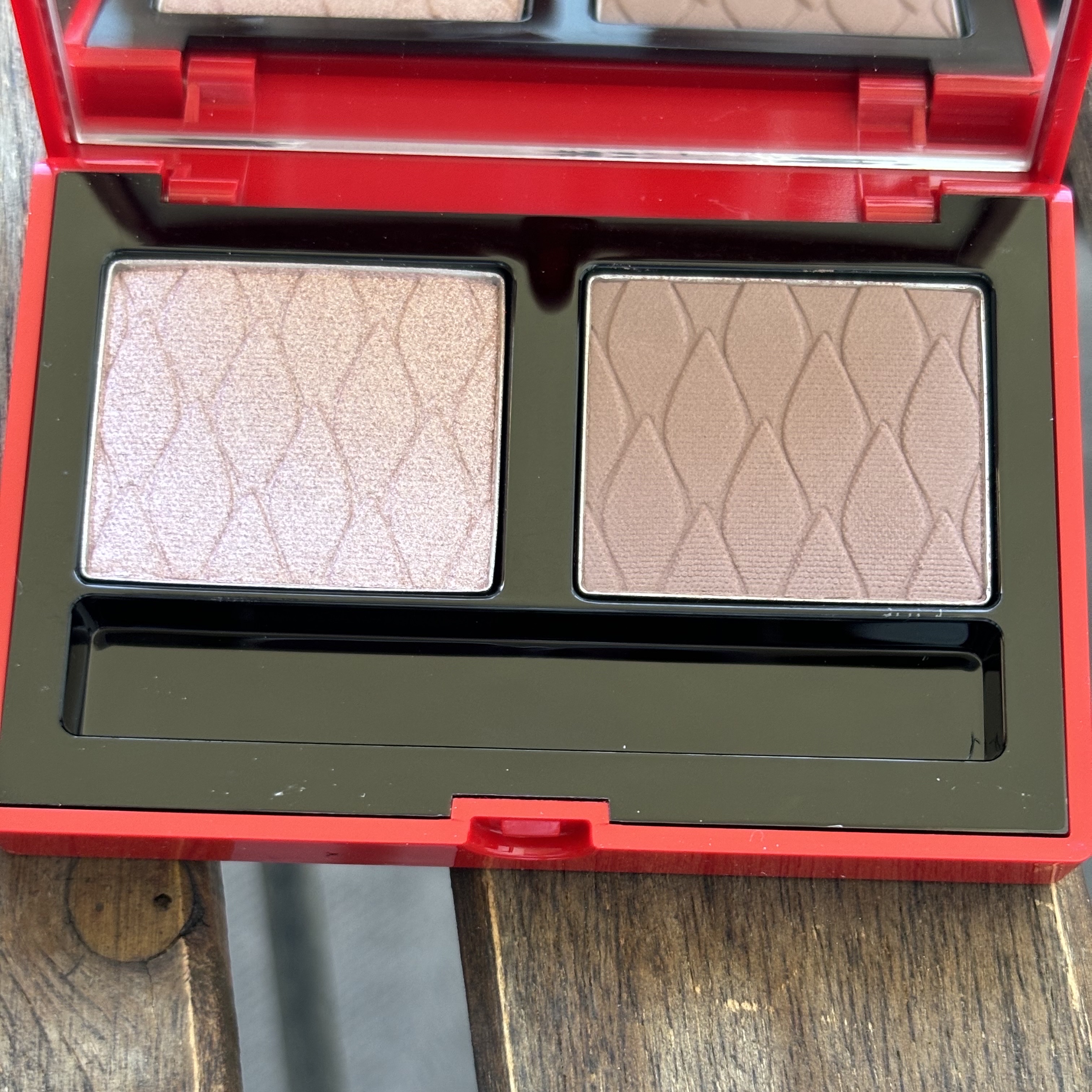 アブラカダブラ ルデュオ/クリスチャン ルブタン/アイシャドウパレットを使ったクチコミ（2枚目）