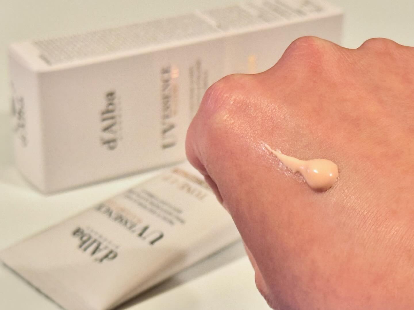 ウォータフルトーンアップサンクリーム/ダルバ/日焼け止めクリームを使ったクチコミ（2枚目）