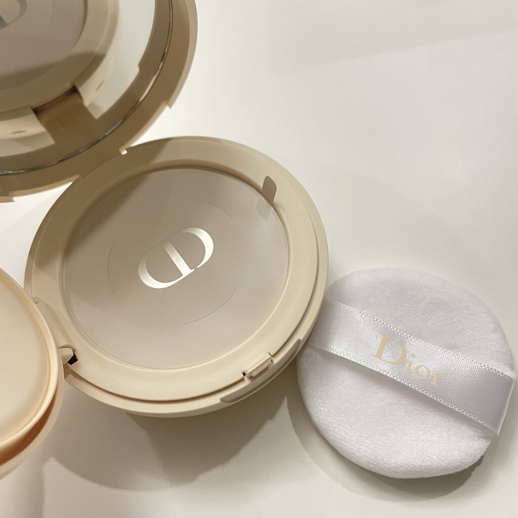 ディオールスキン フォーエヴァー クッション パウダー/Dior/ルースパウダーを使ったクチコミ（2枚目）