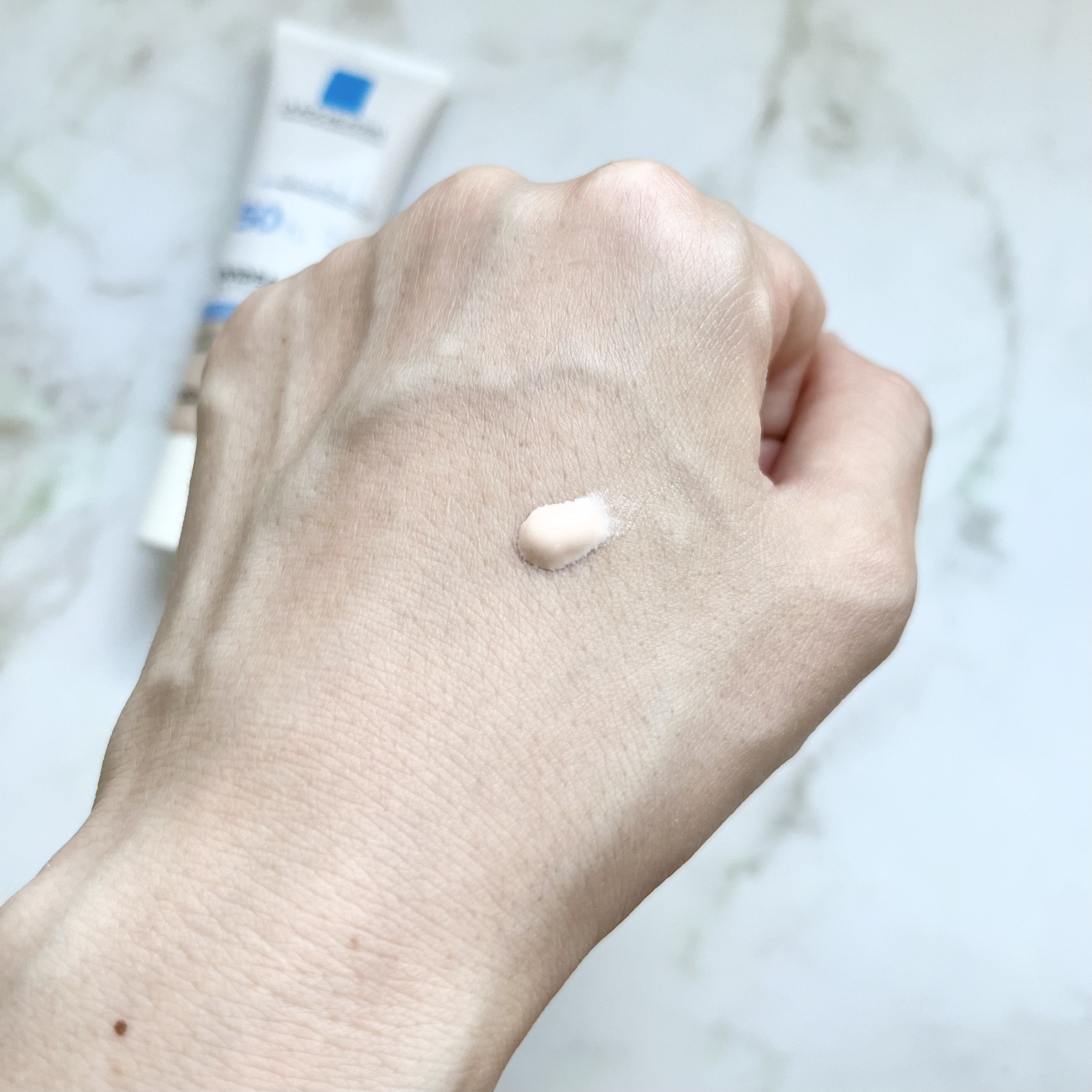 UVイデア XL プロテクショントーンアップ ローズ/ラ ロッシュ ポゼ/日焼け止めクリームを使ったクチコミ（2枚目）