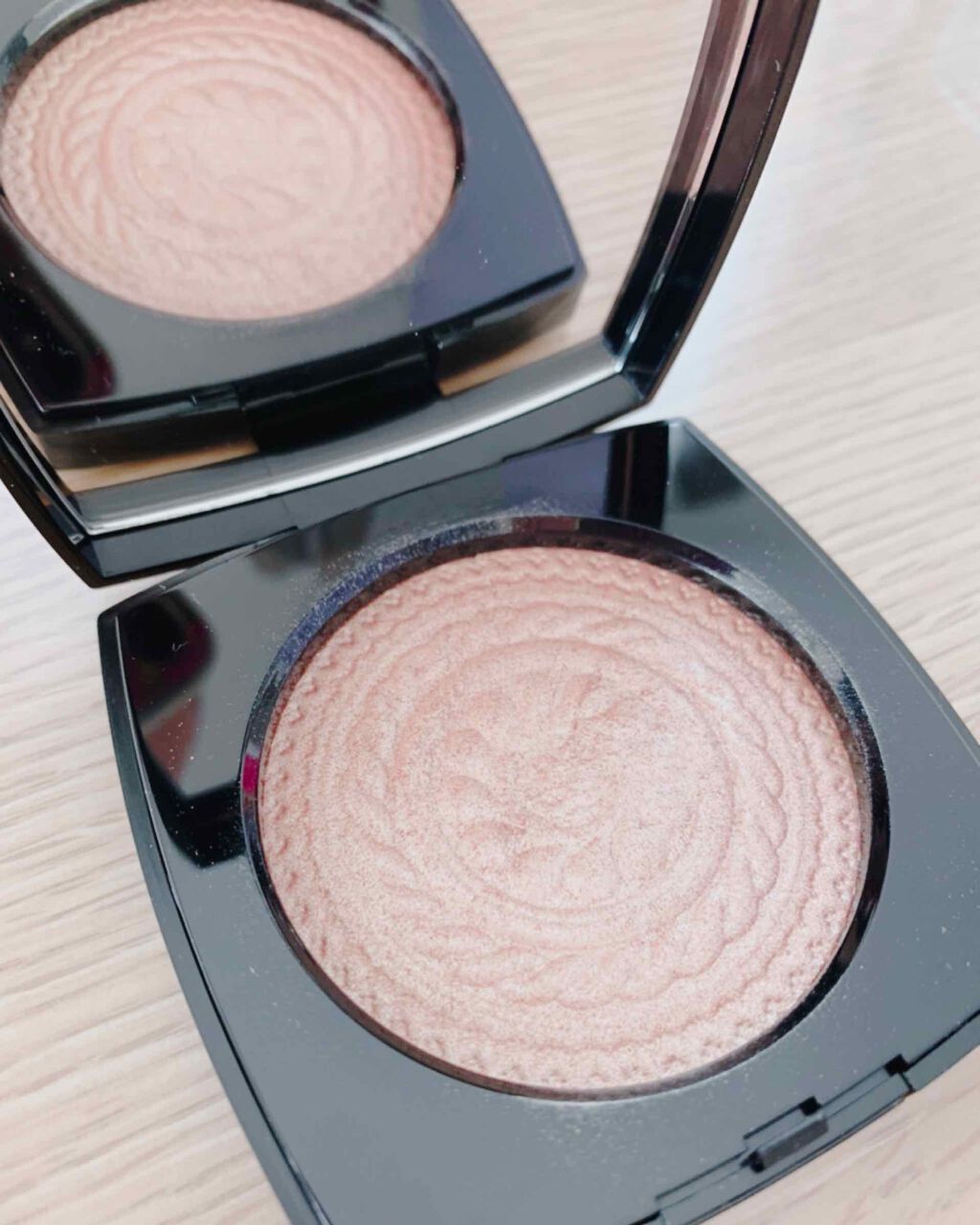 エクラ マニェティク ドゥ シャネル/CHANEL/パウダーハイライトを使ったクチコミ(2枚目)