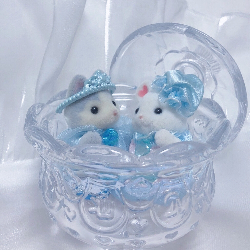 フラワーノーズスワンバレエシリーズ アイシャドウパレット/FlowerKnows/アイシャドウパレットを使ったクチコミ（2枚目）