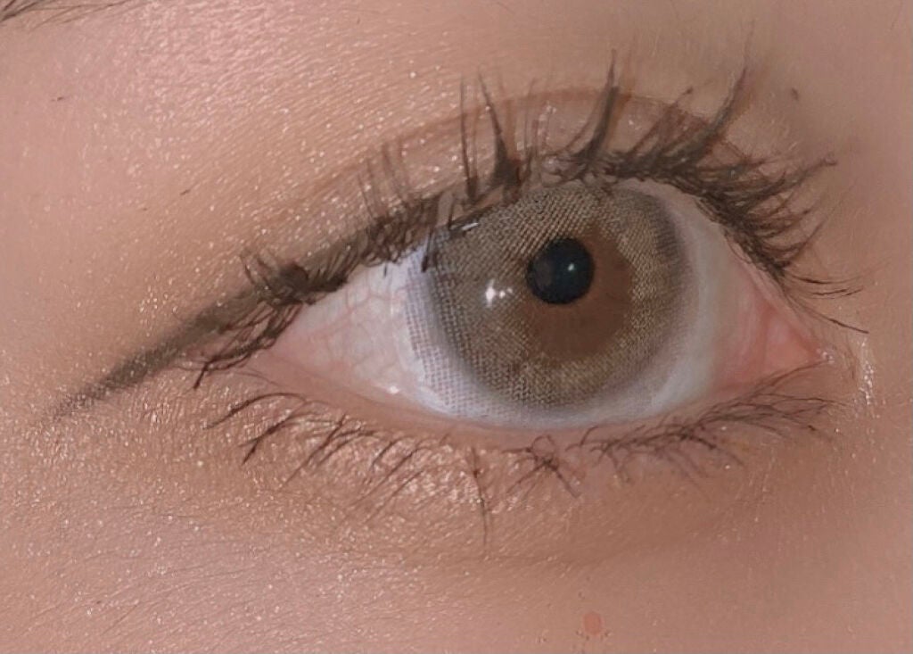 YUI on LIPS 「こんにちは!カラコン大好き人間ことゆいです⸜❤︎⸝今回はle..」(2枚目)