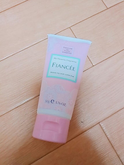 ハンドクリーム ピュアシャンプーの香り/フィアンセ/ハンドクリームを使ったクチコミ(1枚目)