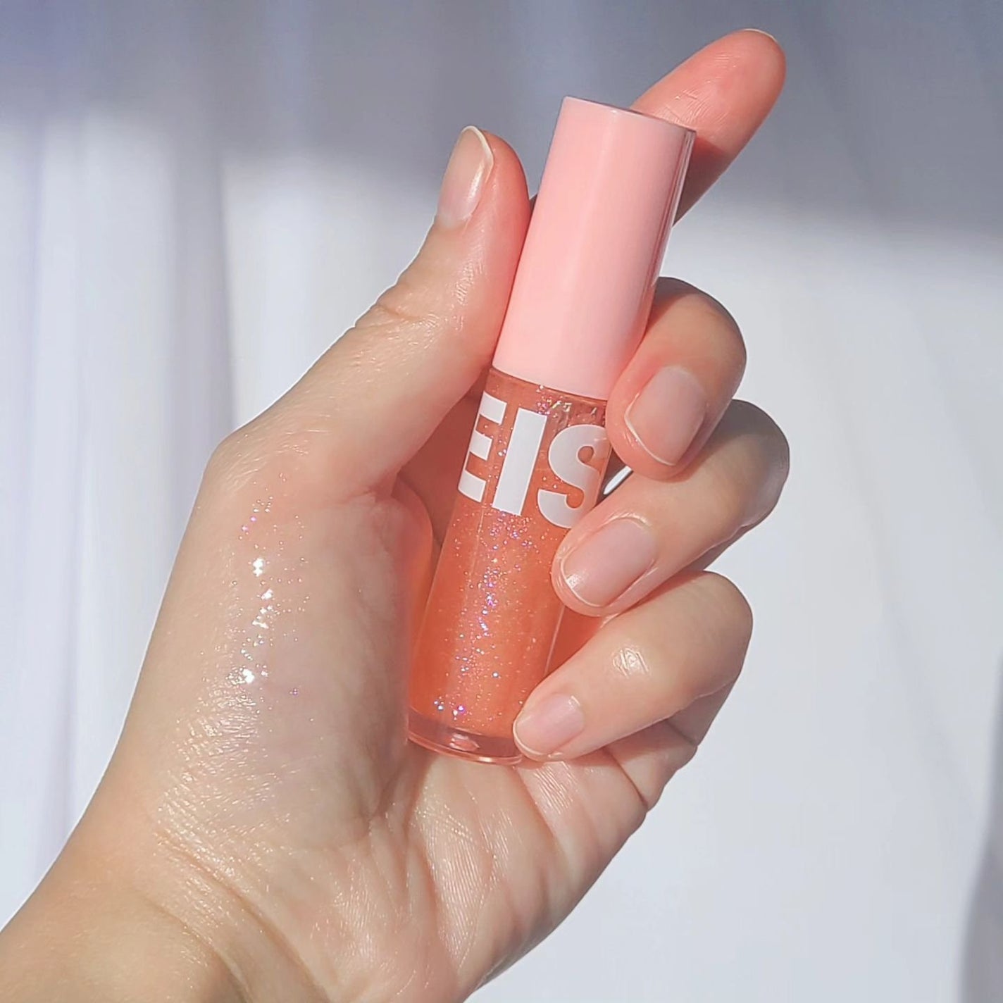 フラッフィリップティント/BLESSED MOON/リップティントを使ったクチコミ(3枚目)