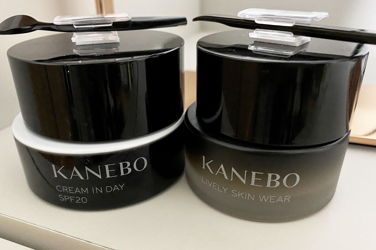 ライブリースキン　ウェア/KANEBO/クリーム・エマルジョンファンデーションを使ったクチコミ（1枚目）