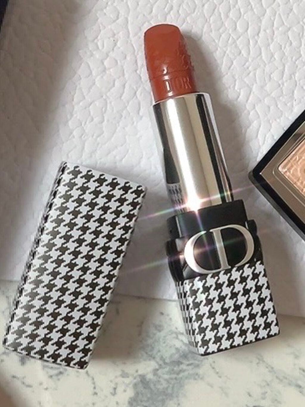 あーる on LIPS 「Dior千鳥柄リップ312オレンジブラウンのような色味でイエべ..」(1枚目)