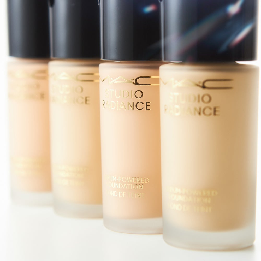 ファンデ難民に朗報!【カバー力・つや・美容成分】理想のベストコスメ発見の画像