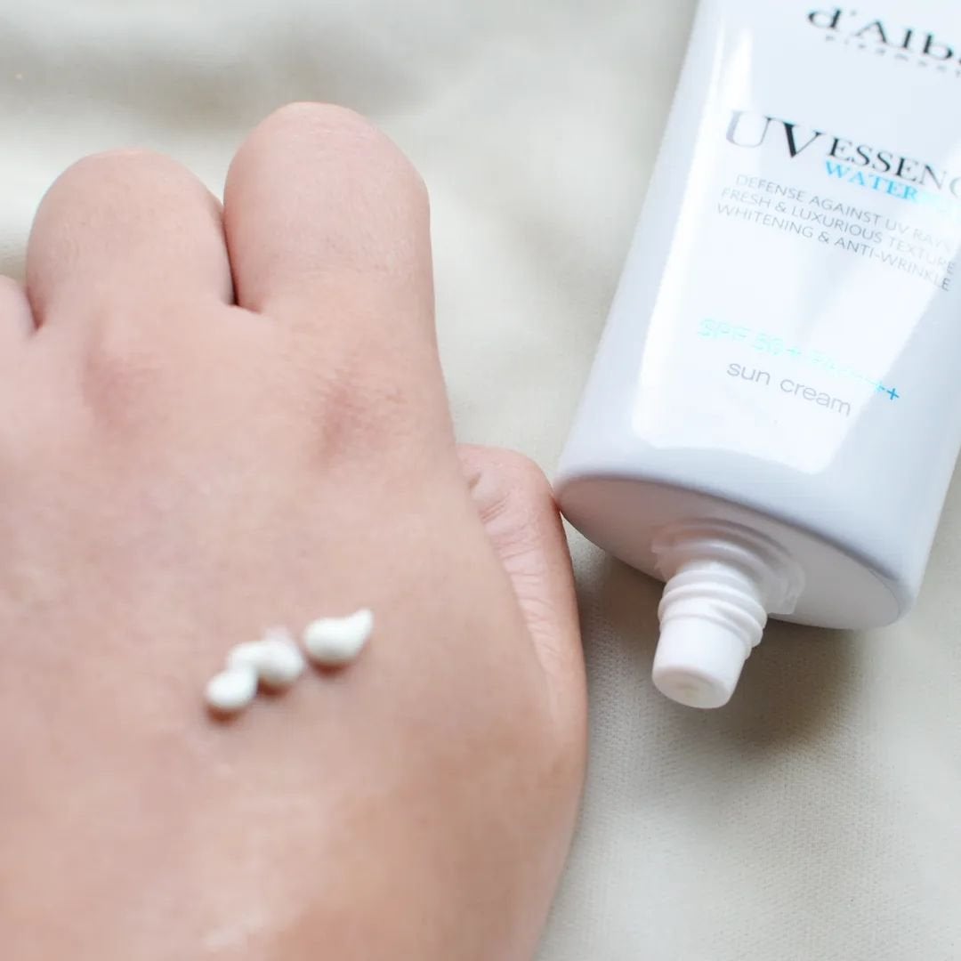 ダルバ ウォータフル エッセンス サンクリーム/ダルバ/日焼け止めクリームを使ったクチコミ(4枚目)