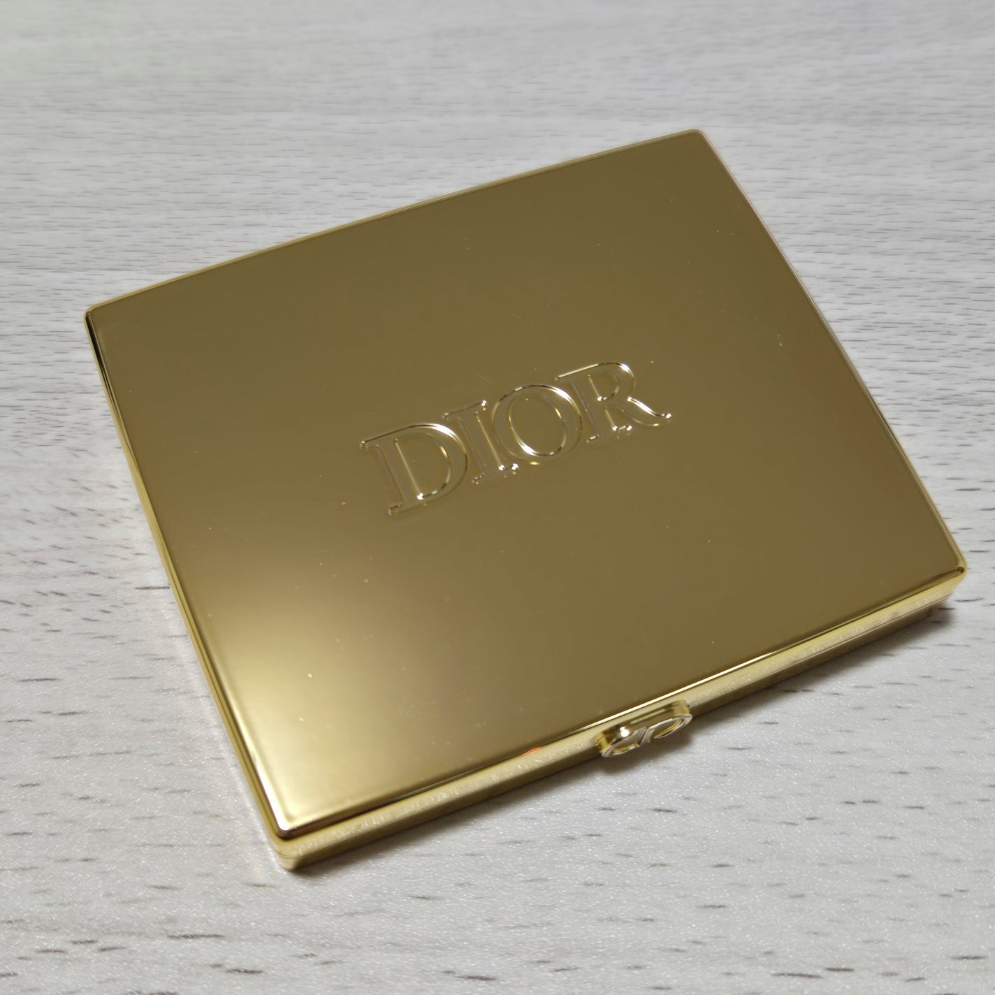 【旧】ディオールショウ サンク クルール(クリスマス コレクション 2024 限定品)/Dior/アイシャドウを使ったクチコミ(4枚目)