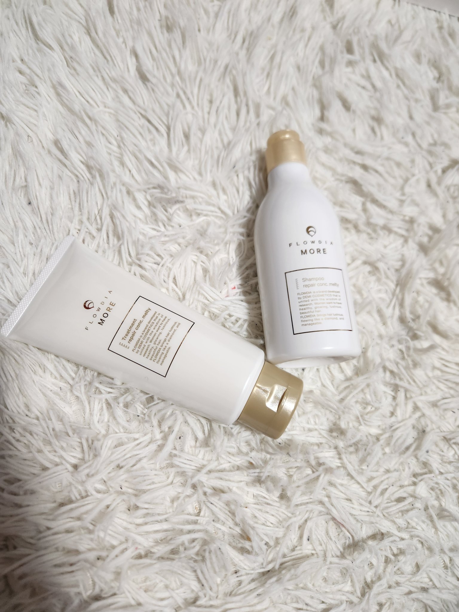 フローディア トリートメント スリークライト/FLOWDIA/洗い流すヘアトリートメントを使ったクチコミ（2枚目）