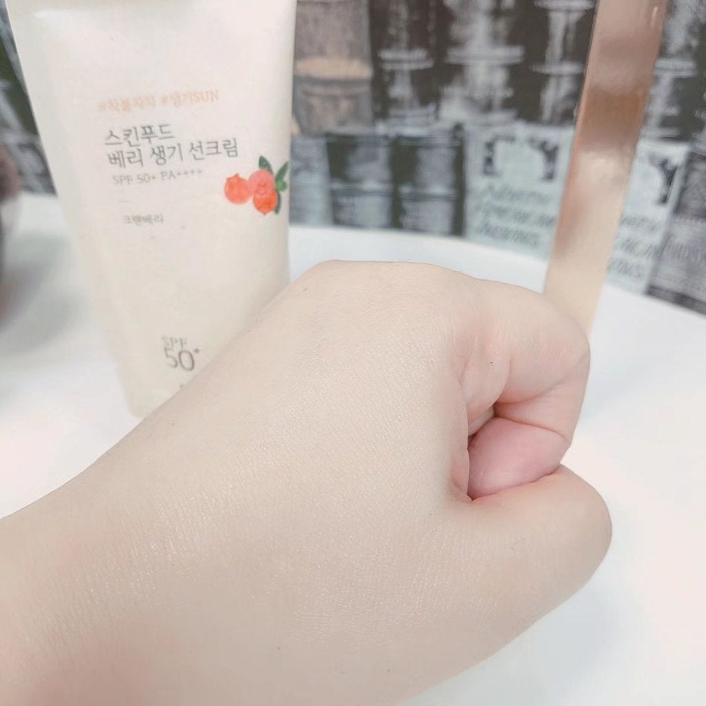 ベリー グローイング サンクリーム/SKINFOOD/日焼け止めクリームを使ったクチコミ(3枚目)