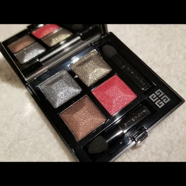 GIVENCHY ミッドナイト・スカイ・パレットのクチコミ「
＊＾GIVENCHY
　　　◎MIDNIGHT SKY PALETTE (¥7700)

　.....」（2枚目）