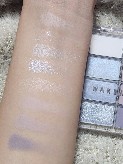 ソフトブラーリングアイパレット/wakemake/アイシャドウパレットを使ったクチコミ(3枚目)