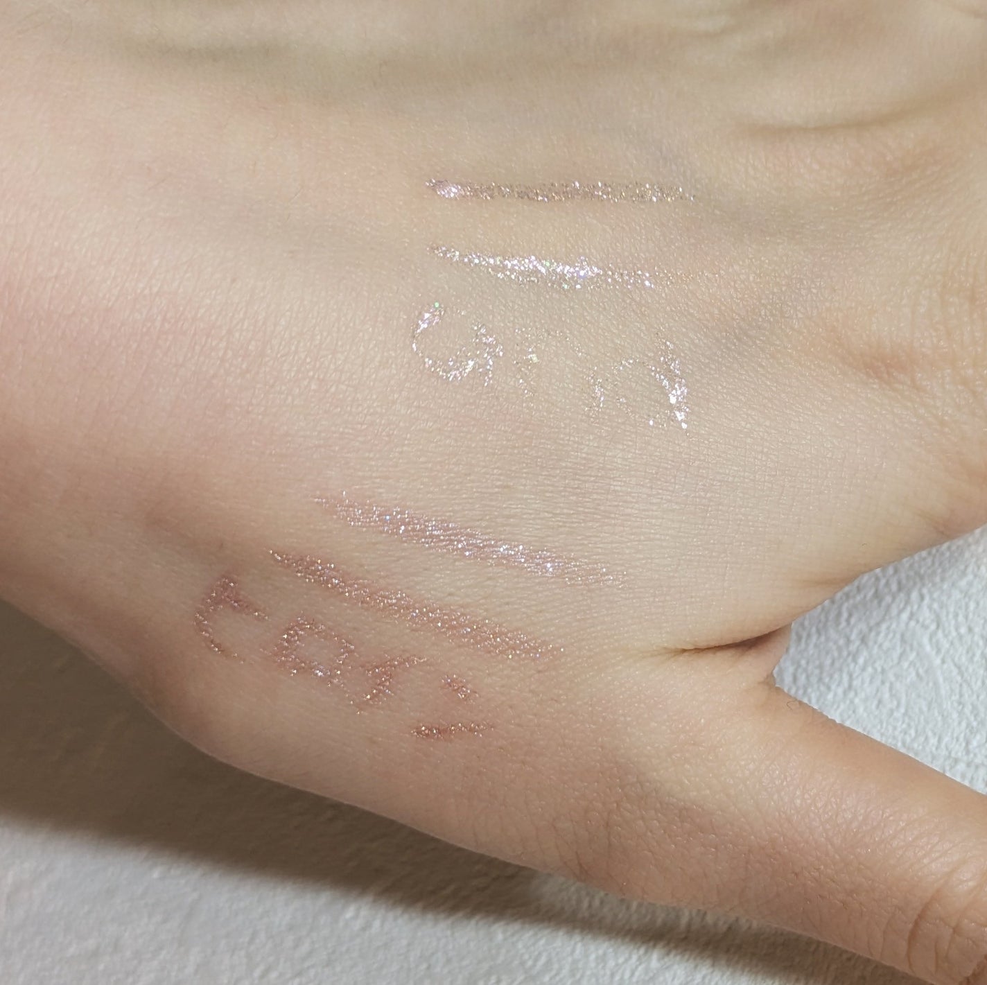 グリッターライナー/and us/リキッドアイライナーを使ったクチコミ(4枚目)