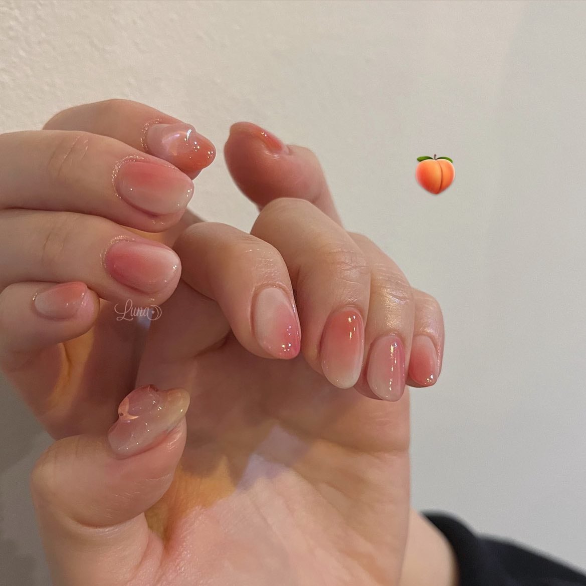 Iuna. Mizuki on LIPS 「.Bプラン🍑♡♡#nail#nailstagram#gel..」(1枚目)