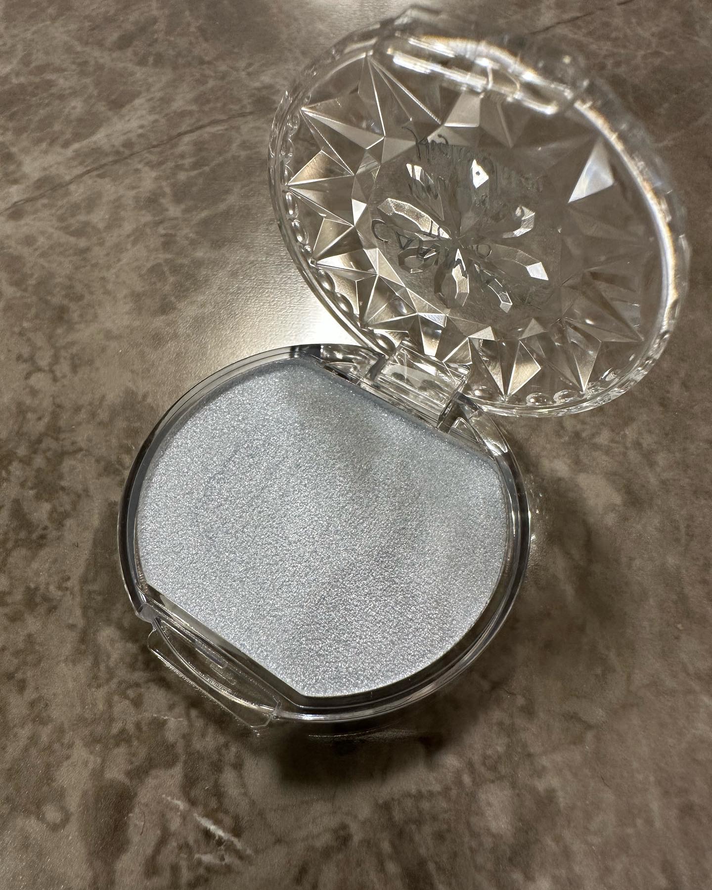 むにゅっとハイライター/キャンメイク/クリームハイライトを使ったクチコミ（3枚目）