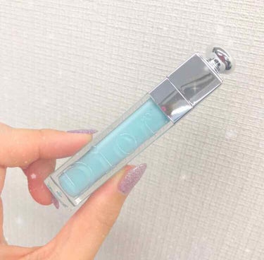 ✨Dior アディクト リップ マキシマイザー✨

夏限定のプールブルー カラー💄

皆さんご存知のマキシマイザーの限定カラーです!!
グロスに口紅がついたら嫌なので…グロス塗ってから口紅塗ってます

