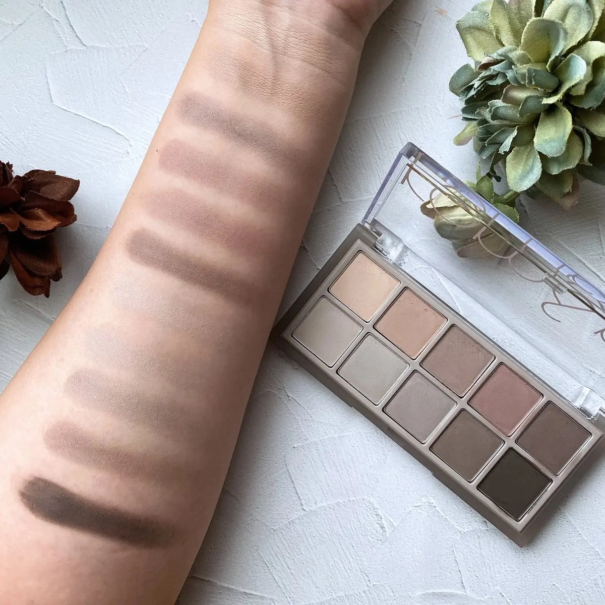 ベターザンパレット 04 ダスティフォグガーデン(DUSTY FOG GARDEN)/rom&nd/アイシャドウパレットを使ったクチコミ（3枚目）