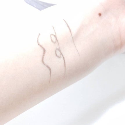 スキルレスライナー/LUMIURGLAS/リキッドアイライナーを使ったクチコミ(4枚目)