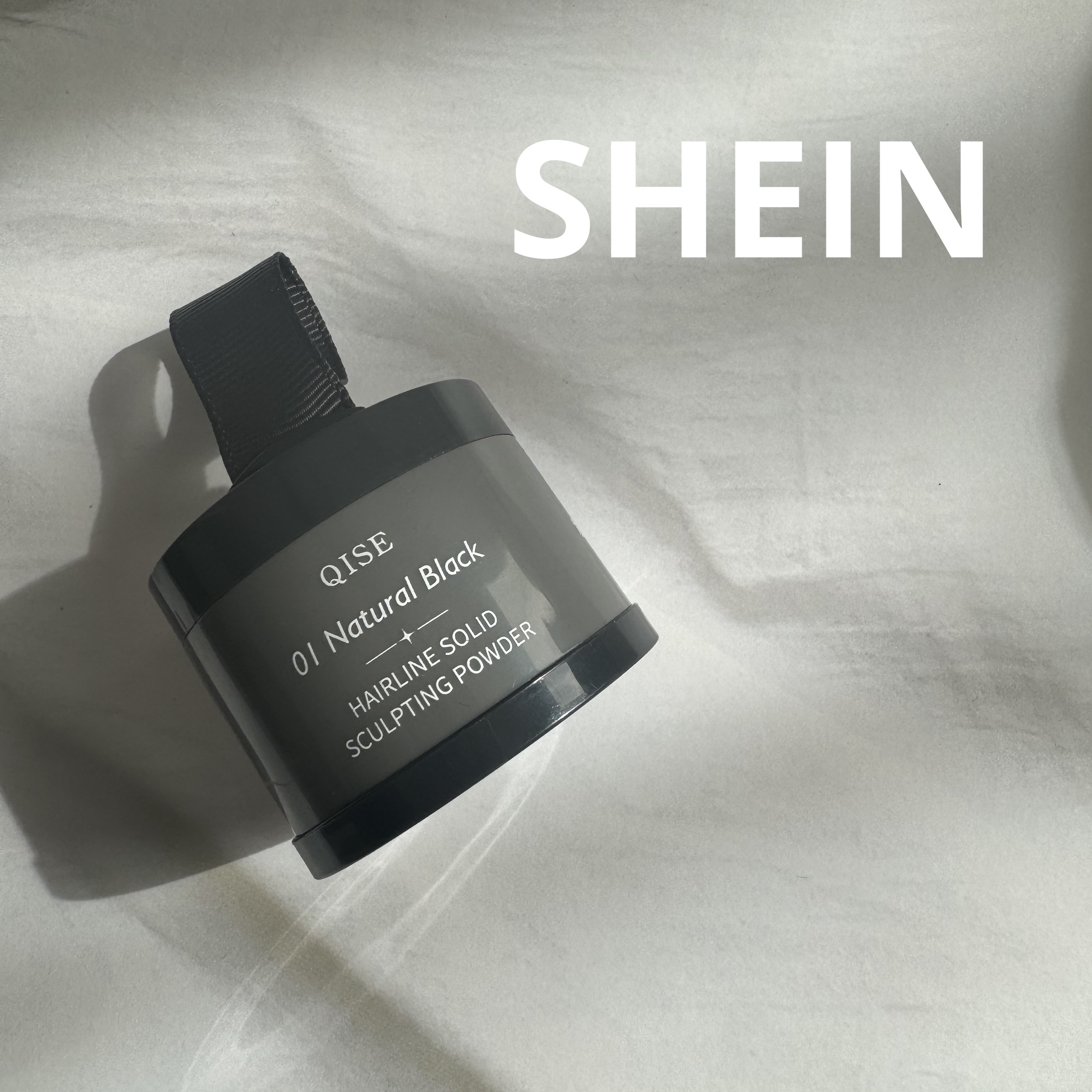 SHEINで購入。

生え際の薄いのが気になってきたので、購入してみました。
プチプラなのに、ちゃんと発色もよく
下のポンポンも肌触りが良かったです。

サイズ感も小さいのでポーチにも入れやすく
ポンポンも収納できるので持ち運びにも⭕️

